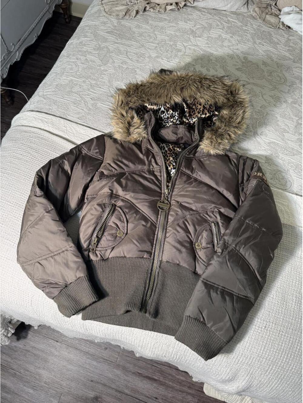 y2k dkny brown & cheetah print lined faux fur hood quilted coat